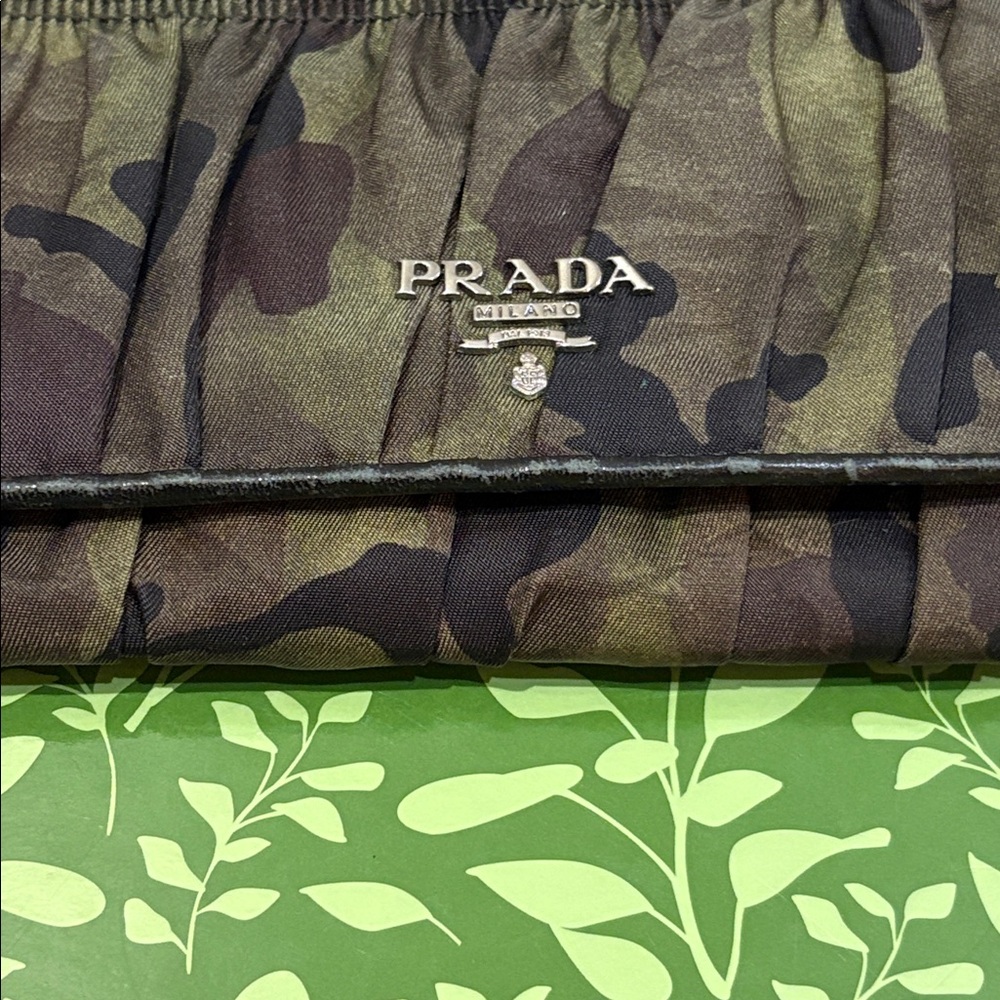 PRADA Camoflauge Tessuto Gathered Customized Wallet with COA - Picture 9 of 9